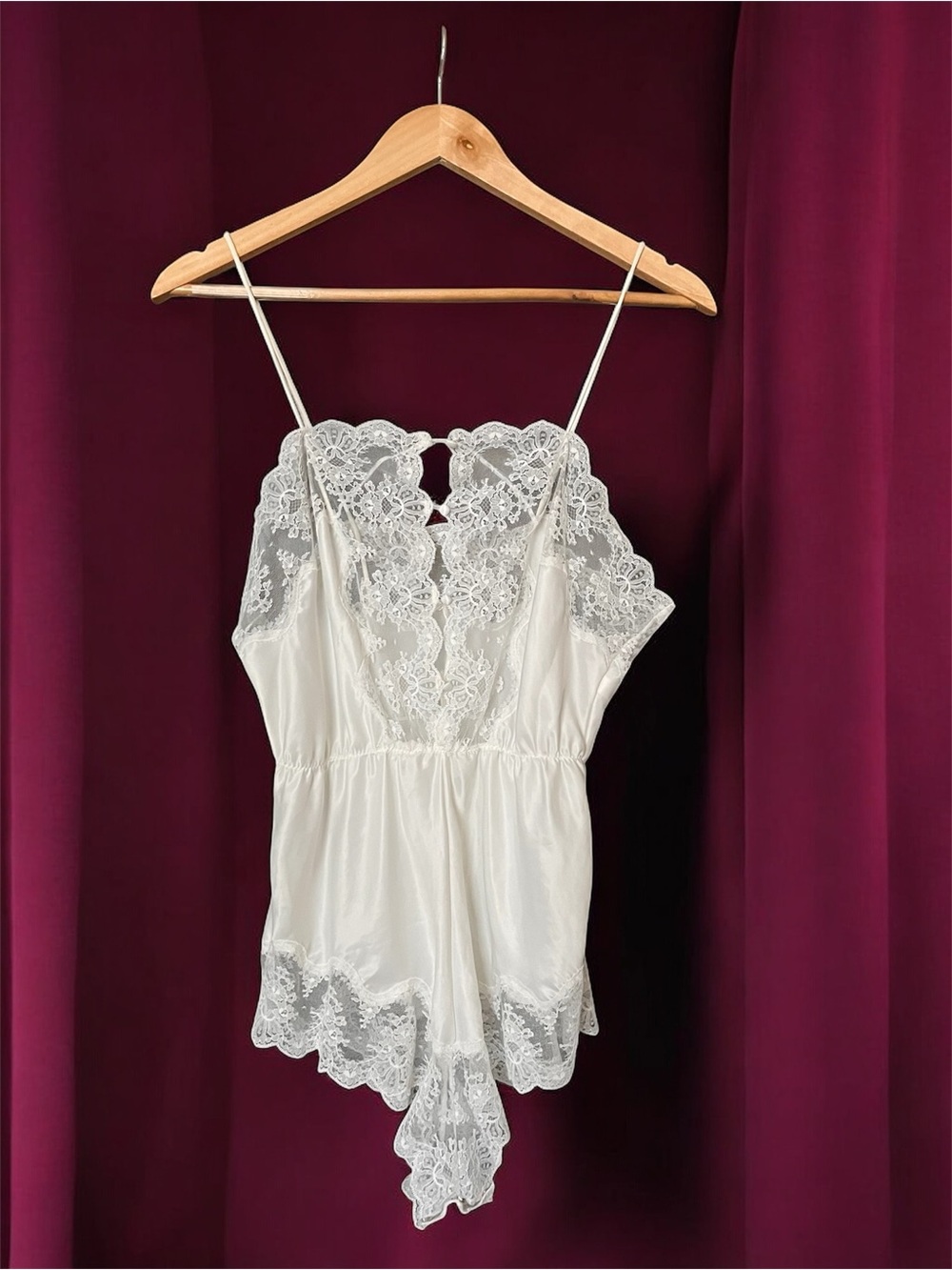 Size Medium White Lace Trim Soft Satin Cami Romper One Piece Bodysuit Lingerie